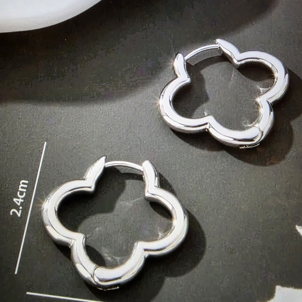 Clover Earrings